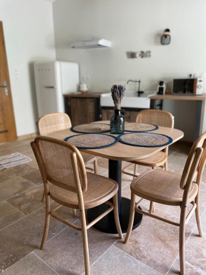 Mas la Chêneraie Lourmarin - Au calme, à 10 mn du centre ville à pied Extérieur photo