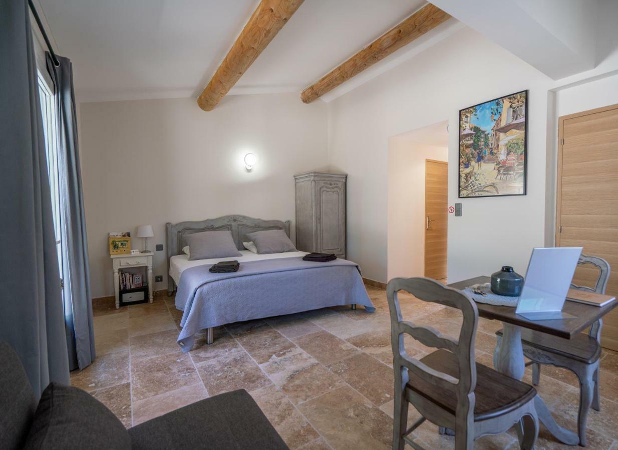 Mas la Chêneraie Lourmarin - Au calme, à 10 mn du centre ville à pied Extérieur photo